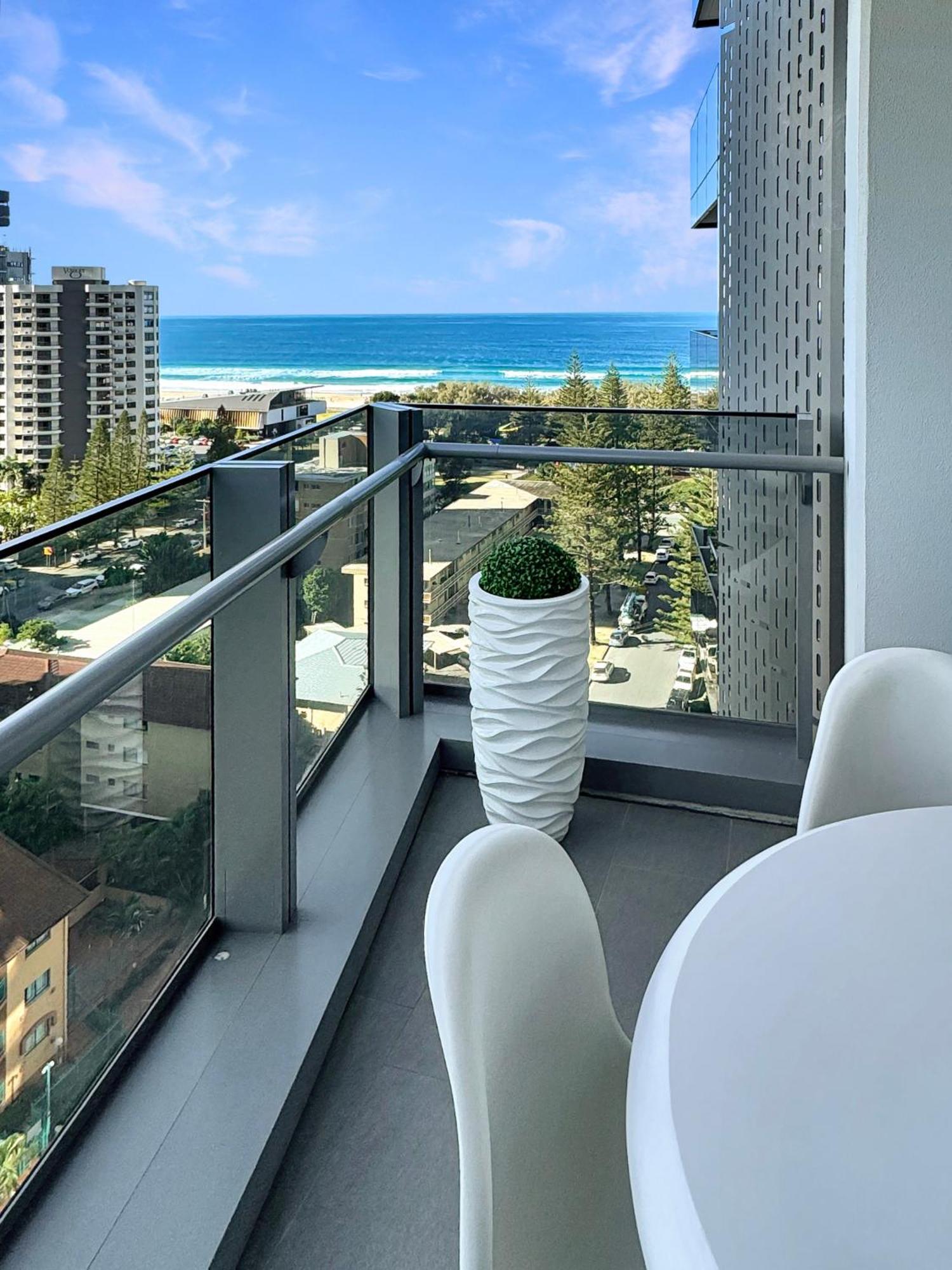 Signature Luxury 12 Floor 2br Parking Ocean Views
